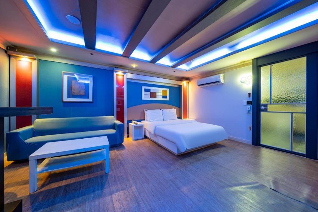 Hotel Head-One Uijeongbu Zewnętrze zdjęcie