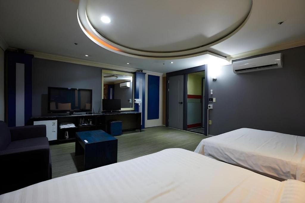 Hotel Head-One Uijeongbu Zewnętrze zdjęcie
