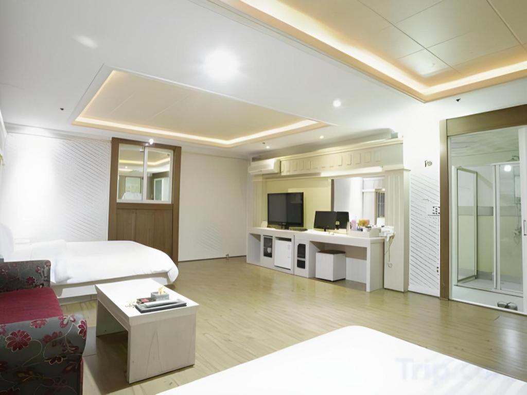 Hotel Head-One Uijeongbu Zewnętrze zdjęcie